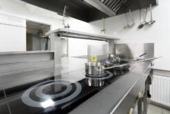 BiOHY Glaskeramik Kochfeldreiniger (3x1l Flasche) | Optimal Zur Reinigung Und Pflege Von Kochfeld Und Induktion | Geeignet Für ALLE GERÄTE -Reinigungsmittel Geschäft a3908ae4 efeb 4179 a59a ae6134a4bd9d